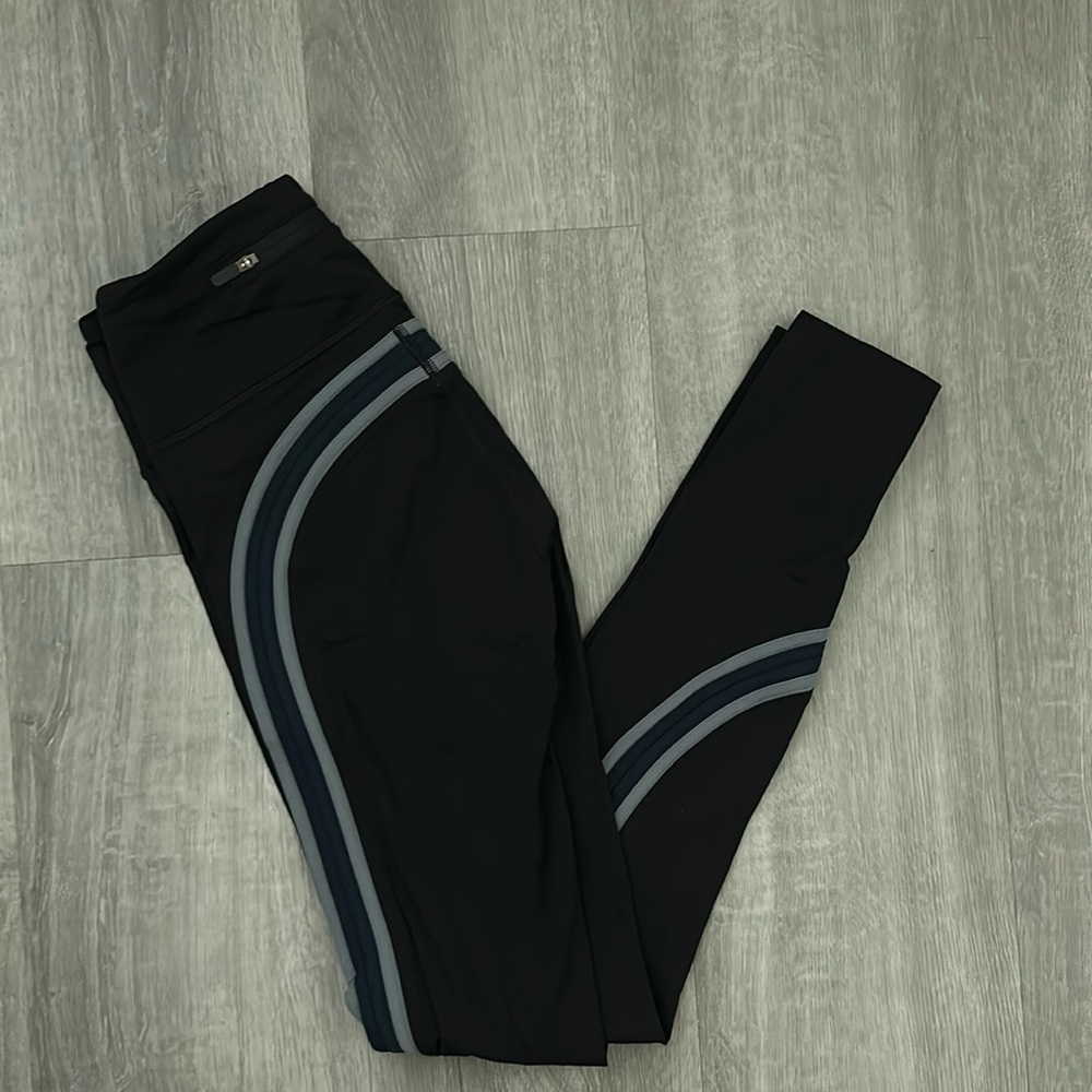 Lululemon pace rival leggings. Great condition. No piling or holes